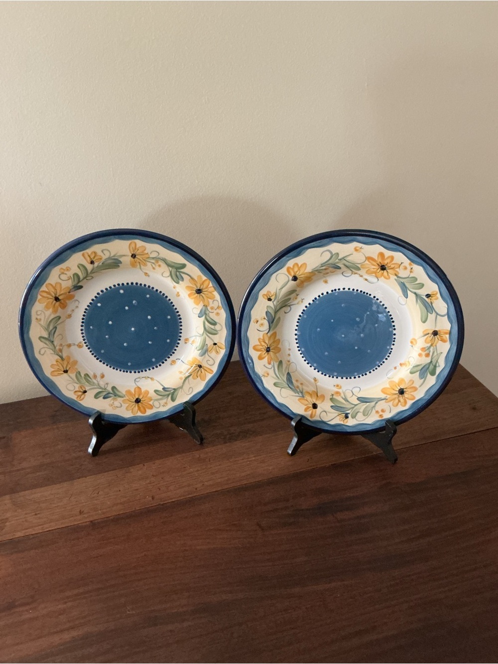 Tabletops Gallery Bella Flora Hand Painted Dinner Plates Set of 2